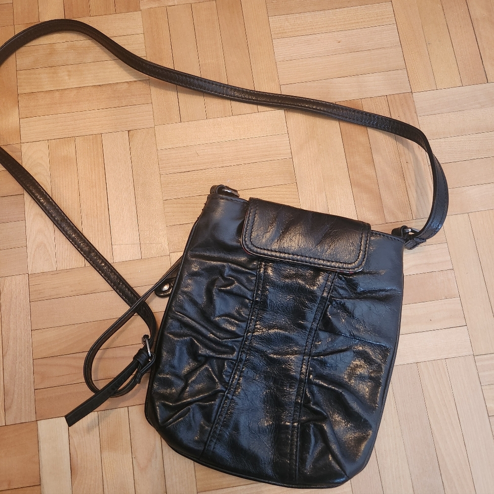 Elegant Black Crossbody Bag